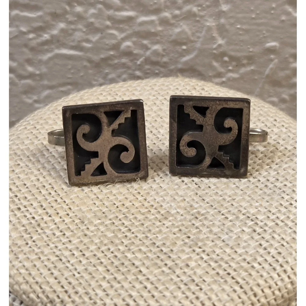 Art Deco Aztec Style Sterling Silver Taxco Screw Back Earrings Signed 925